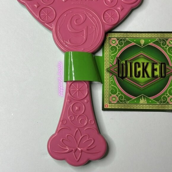 Wicked Dual-Sided Hand Mirror Glinda Pink & Elphaba Green Mirror NEW SHIPS FAST - Picture 10 of 14